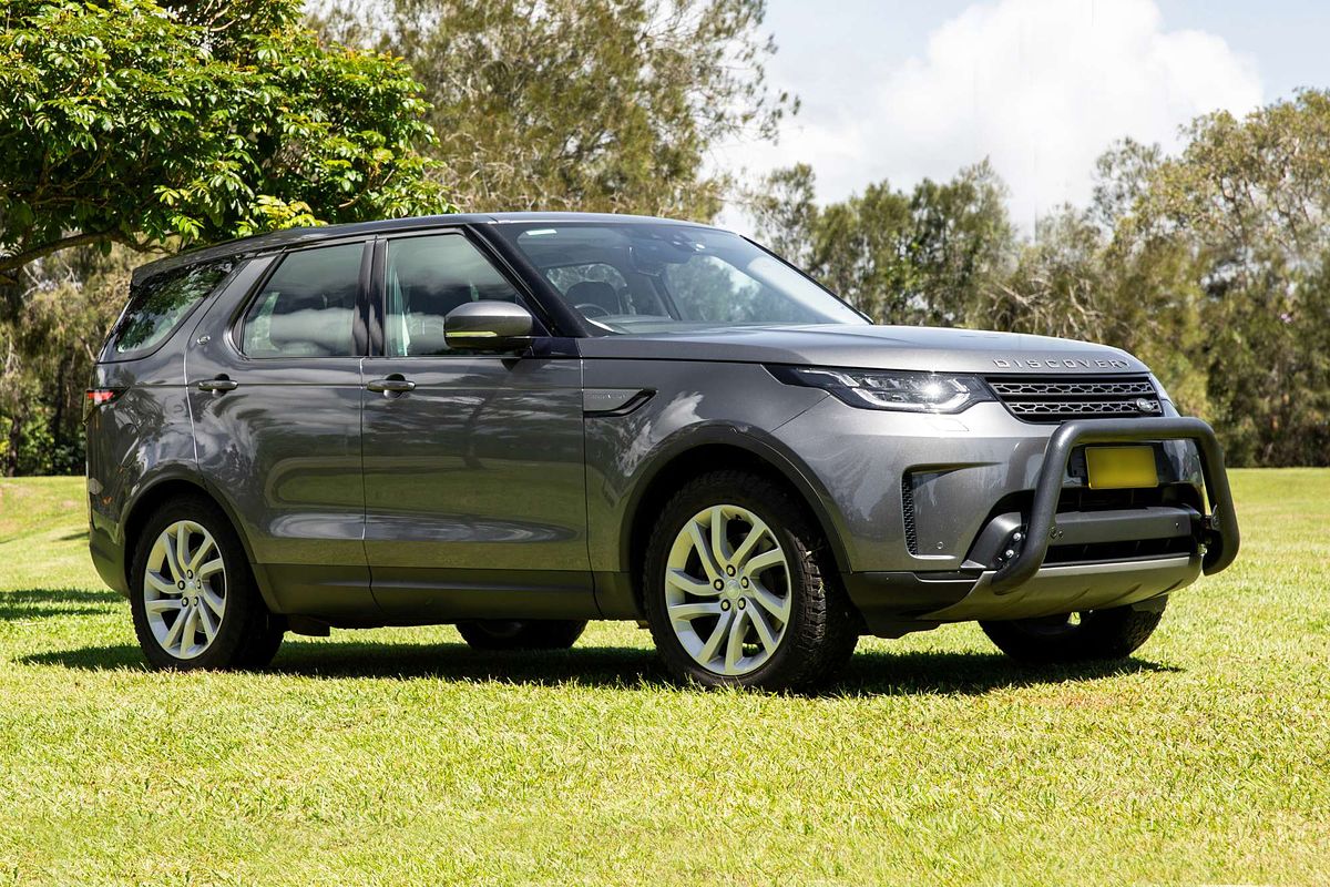 2017 Land Rover Discovery TD6 SE Series 5