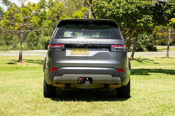 2017 Land Rover Discovery TD6 SE Series 5