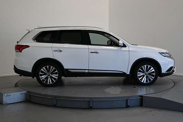 2021 Mitsubishi Outlander Exceed ZL