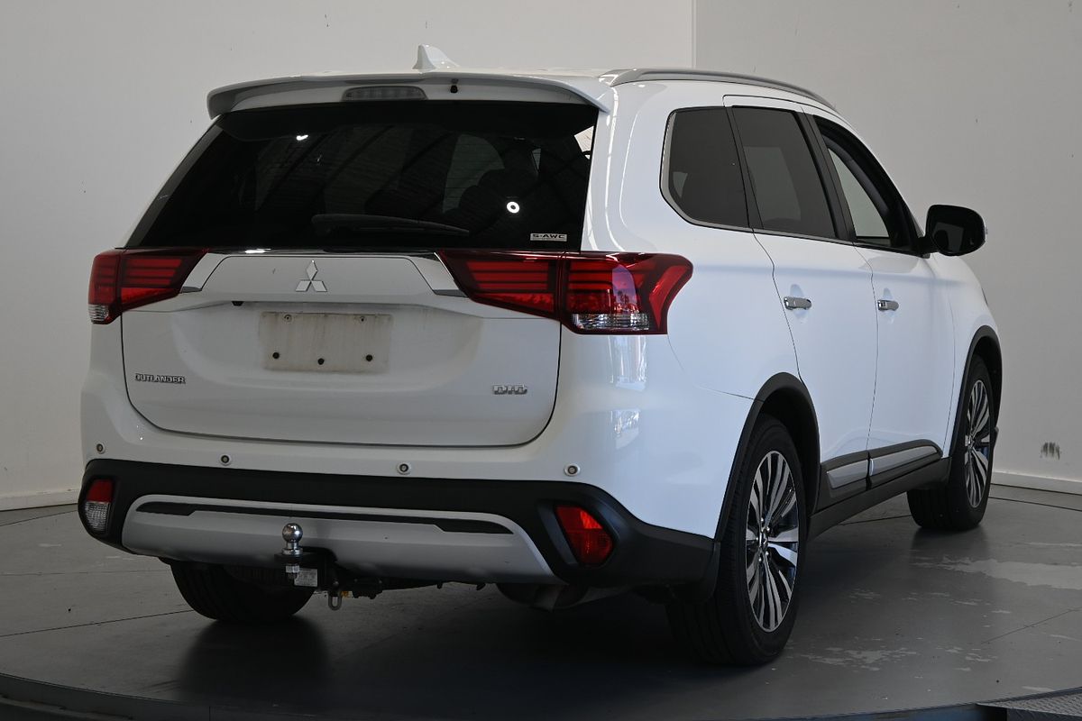 2021 Mitsubishi Outlander Exceed ZL