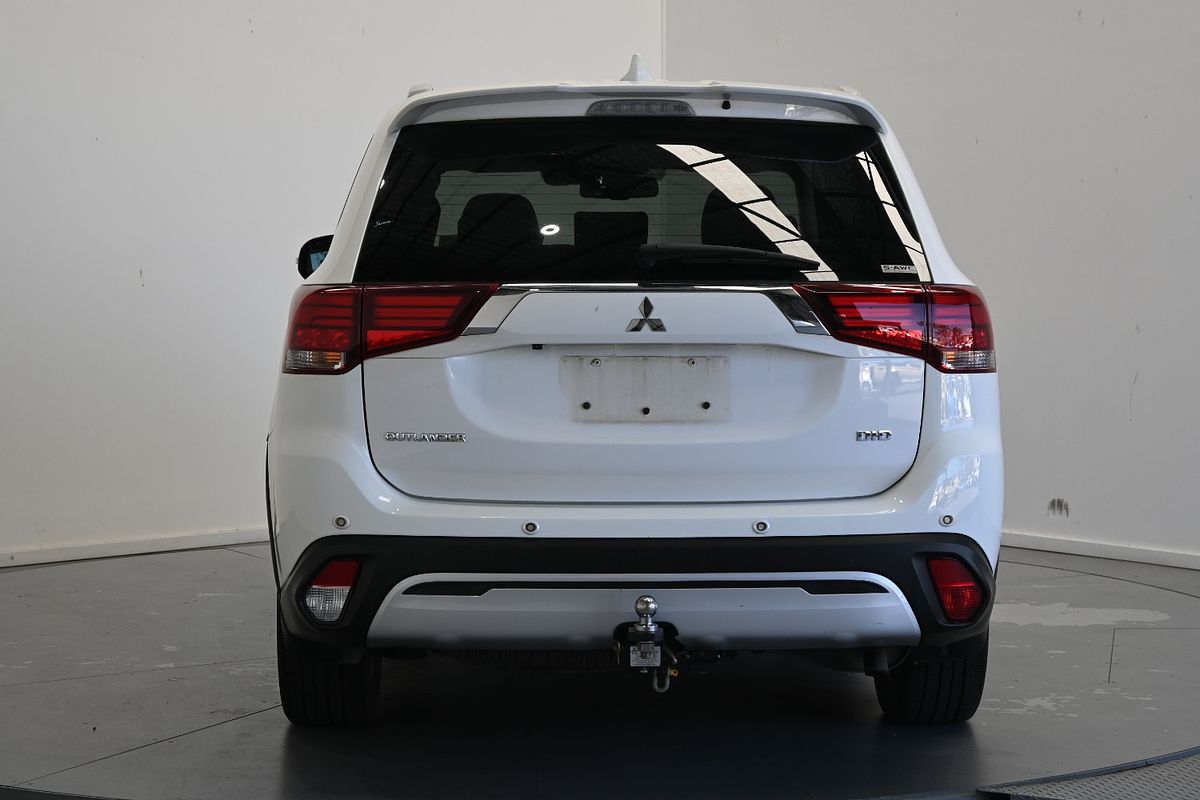 2021 Mitsubishi Outlander Exceed ZL
