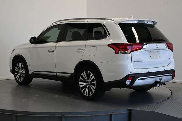 2021 Mitsubishi Outlander Exceed ZL
