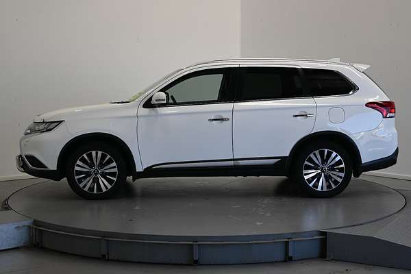 2021 Mitsubishi Outlander Exceed ZL