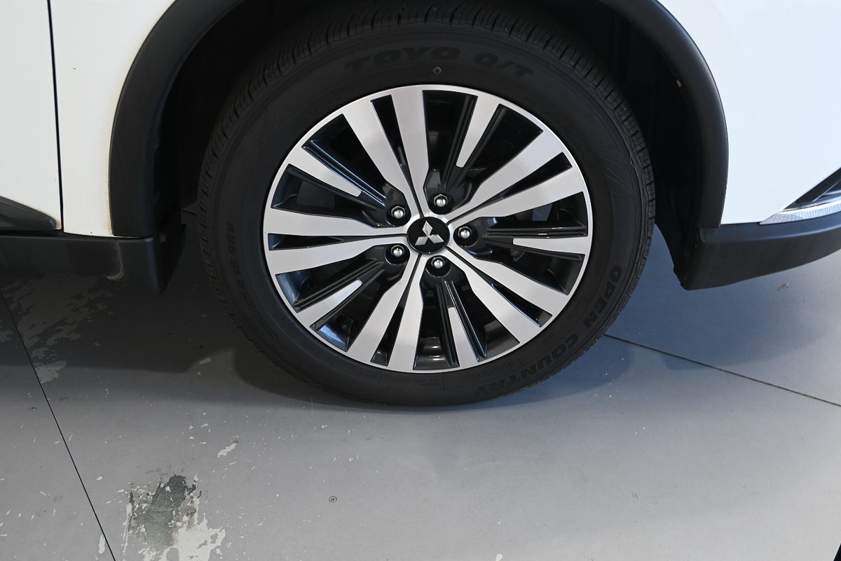 2021 Mitsubishi Outlander Exceed ZL