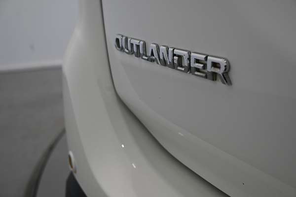 2021 Mitsubishi Outlander Exceed ZL