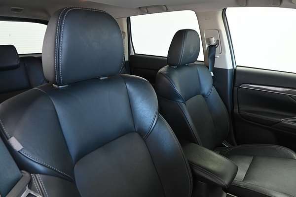 2021 Mitsubishi Outlander Exceed ZL
