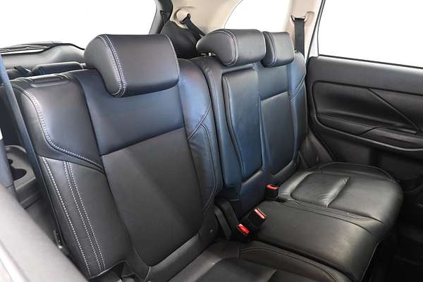 2021 Mitsubishi Outlander Exceed ZL