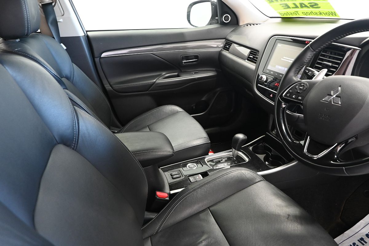 2021 Mitsubishi Outlander Exceed ZL