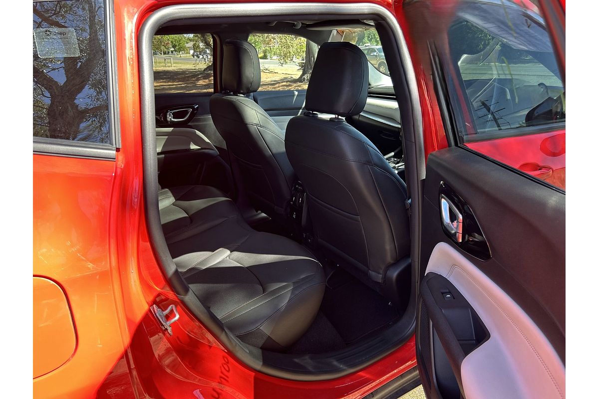 2023 Jeep Compass Limited M6