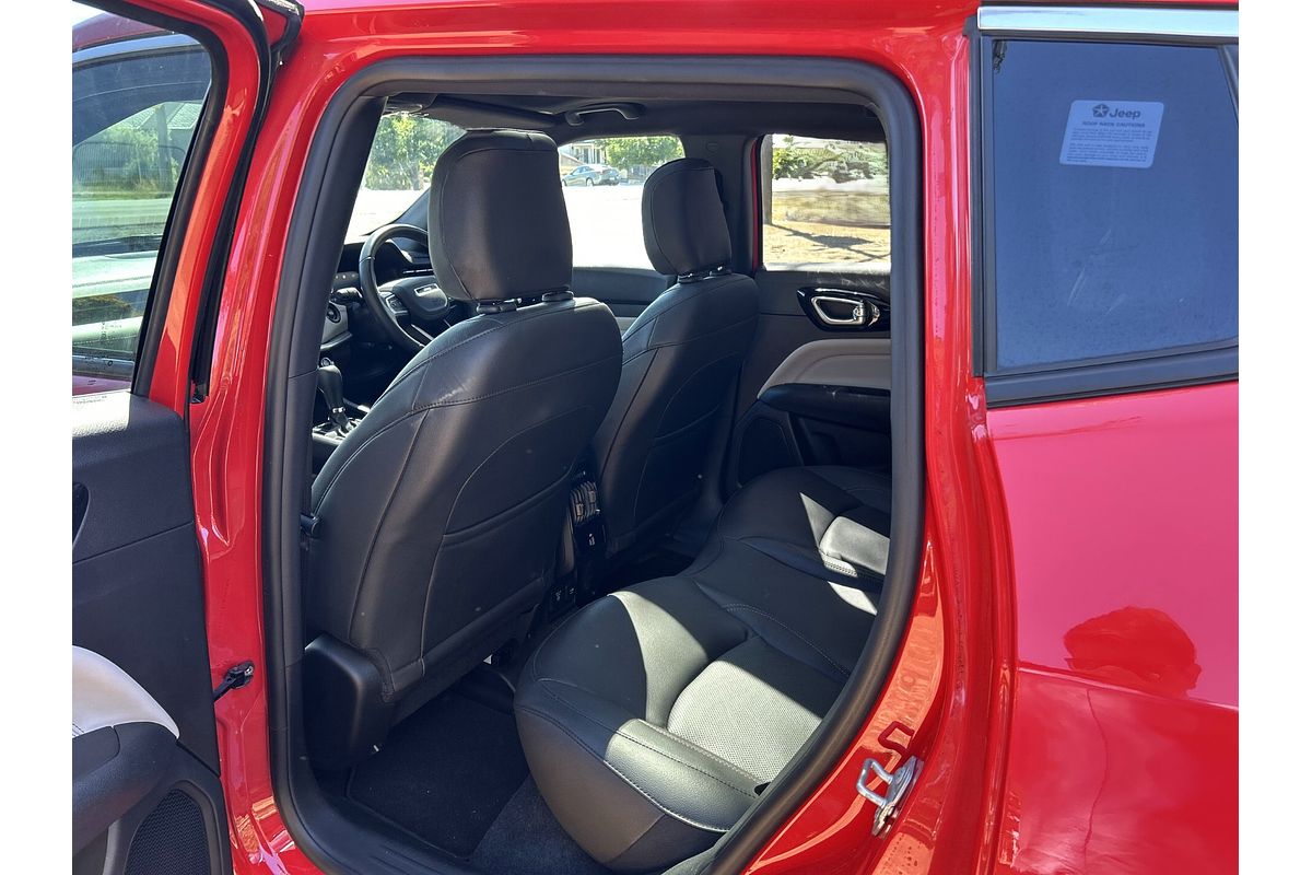 2023 Jeep Compass Limited M6