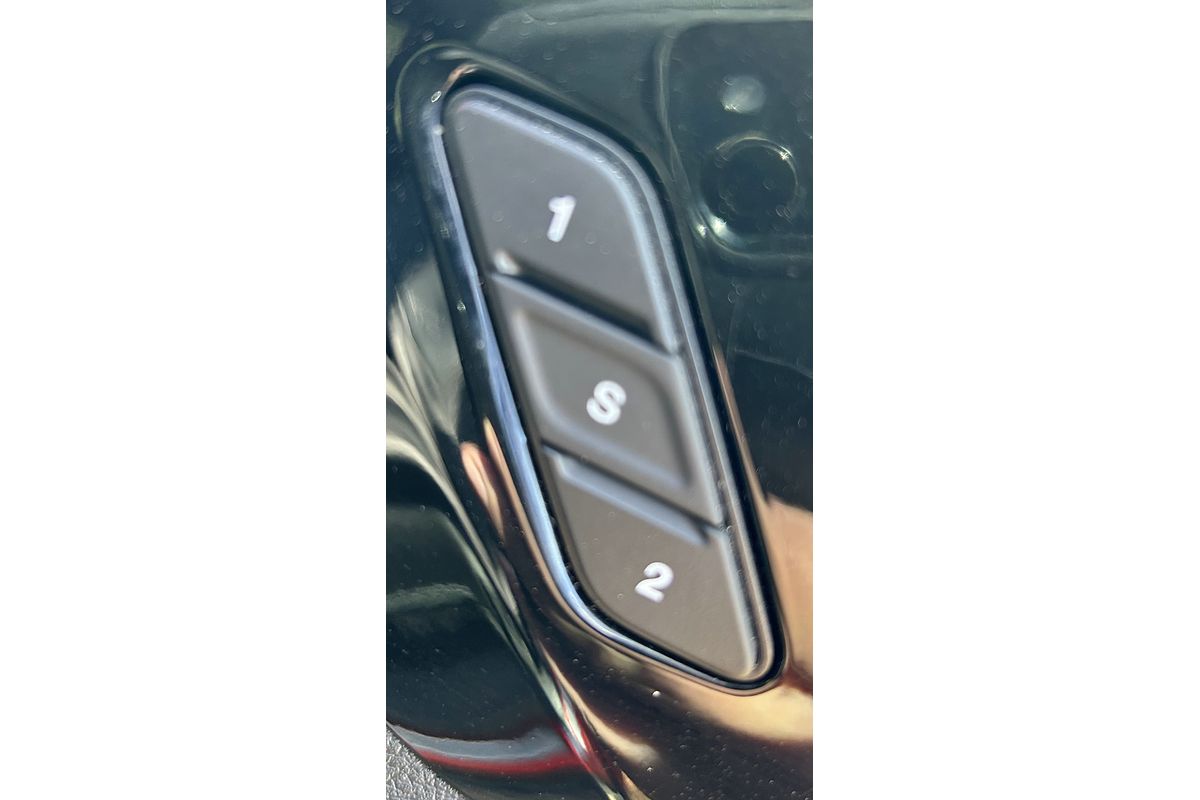 2023 Jeep Compass Limited M6