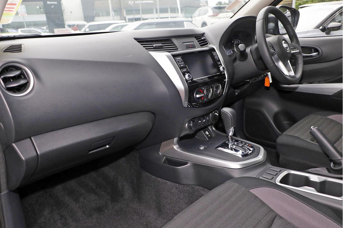 2024 Nissan Navara ST D23 4X4