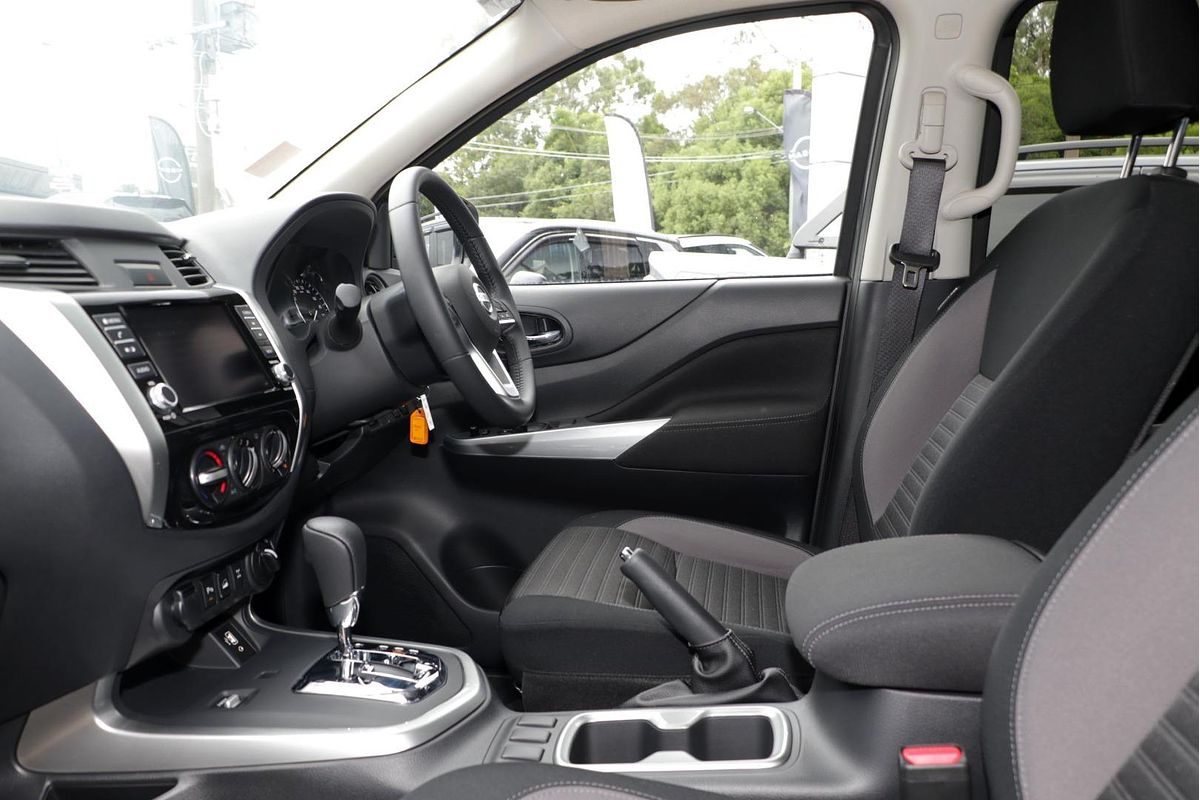 2024 Nissan Navara ST D23 4X4