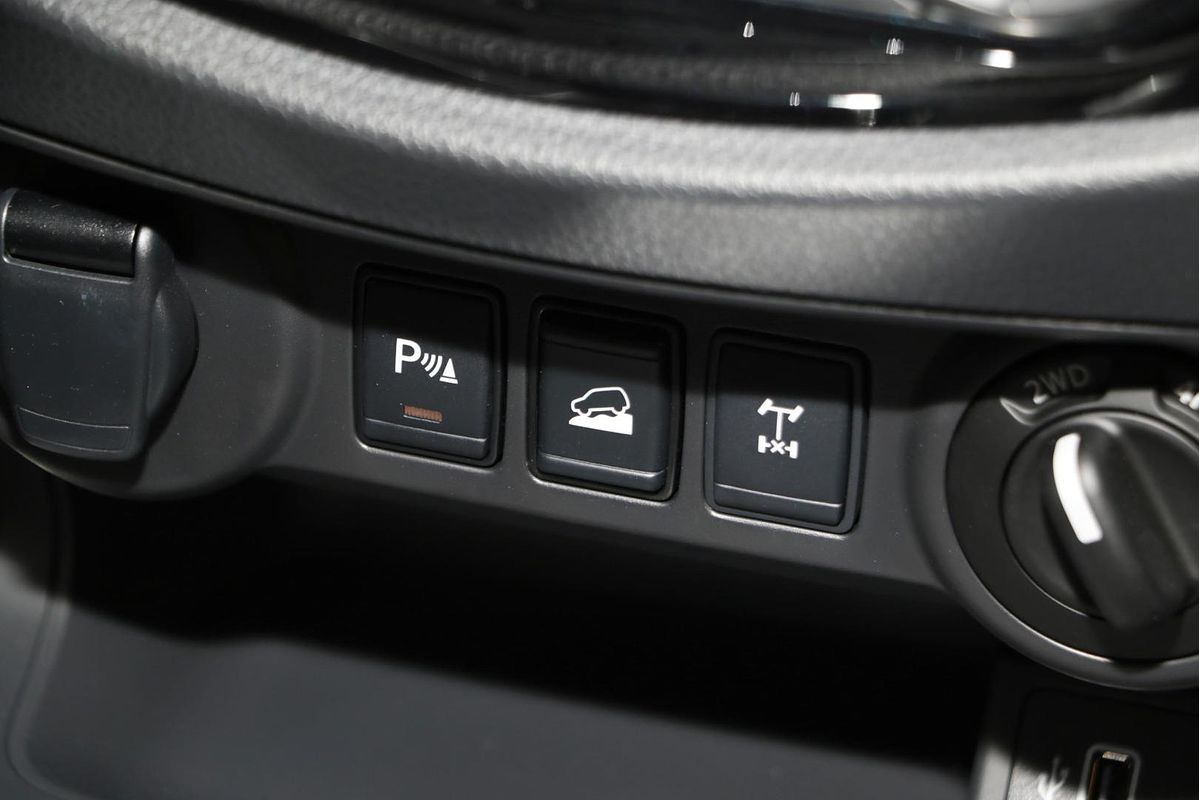 2024 Nissan Navara ST D23 4X4
