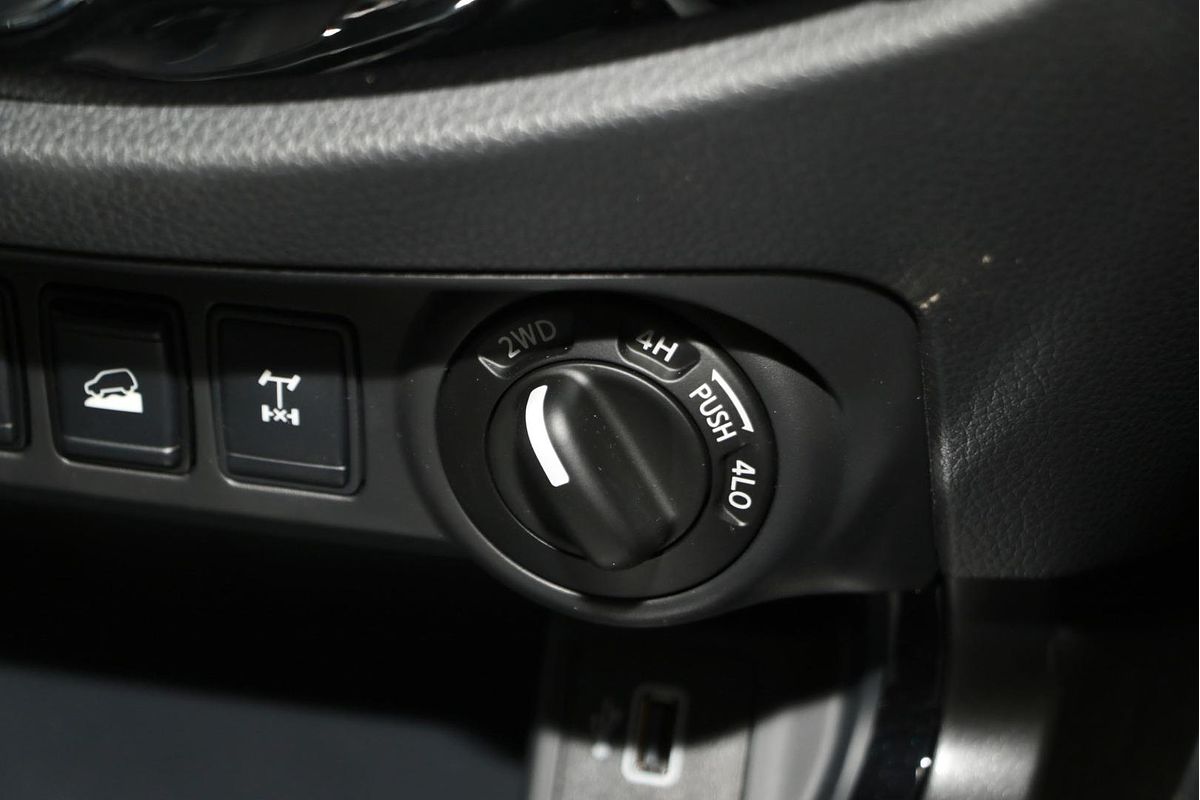 2024 Nissan Navara PRO-4X Warrior D23 4X4