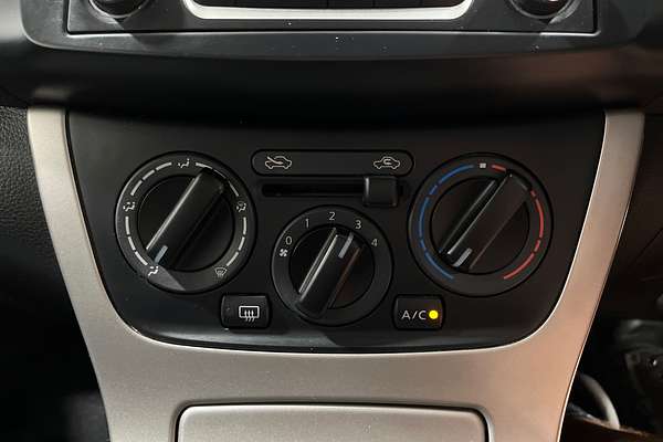 2015 Nissan Pulsar ST B17 Series 2