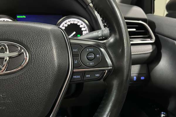 2019 Toyota Camry SL GSV70R
