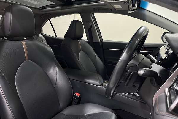 2019 Toyota Camry SL GSV70R