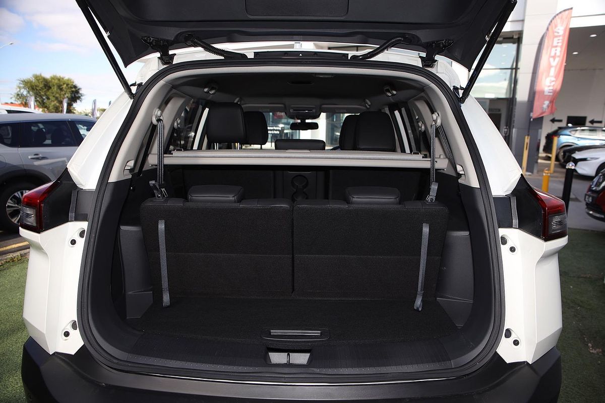 2024 Nissan X-TRAIL ST-L T33
