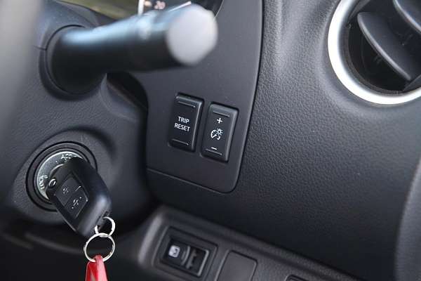 2023 Nissan Navara ST D23 4X4