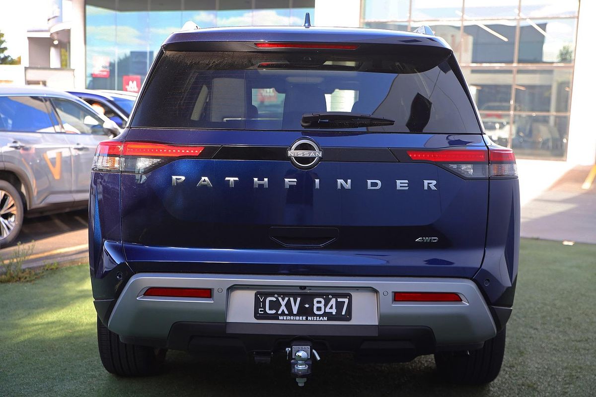 2023 Nissan Pathfinder Ti-L R53