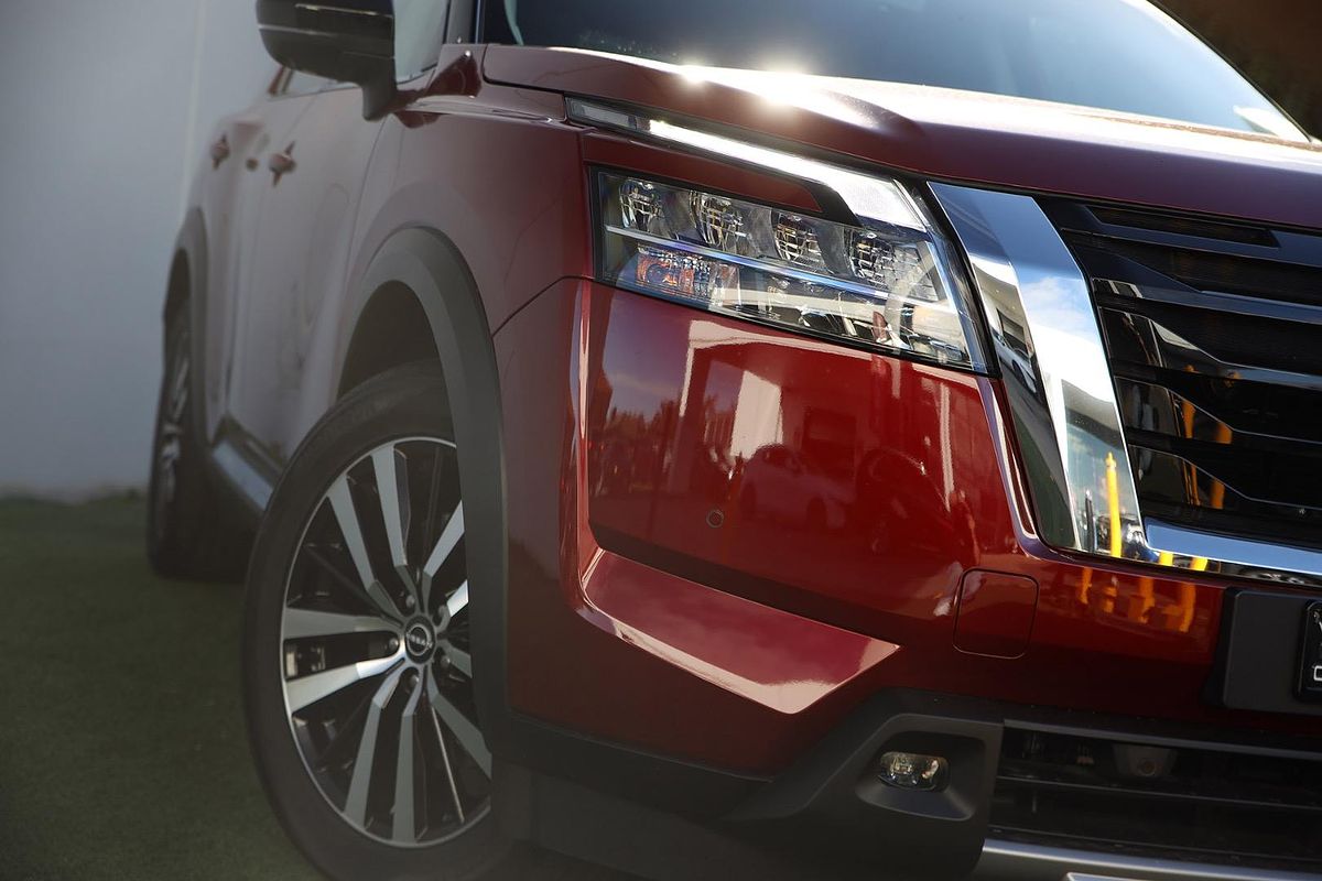 2023 Nissan Pathfinder Ti-L R53