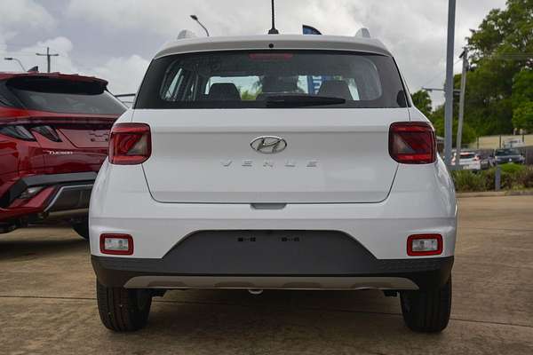 2025 Hyundai Venue (No Badge) QX.V5