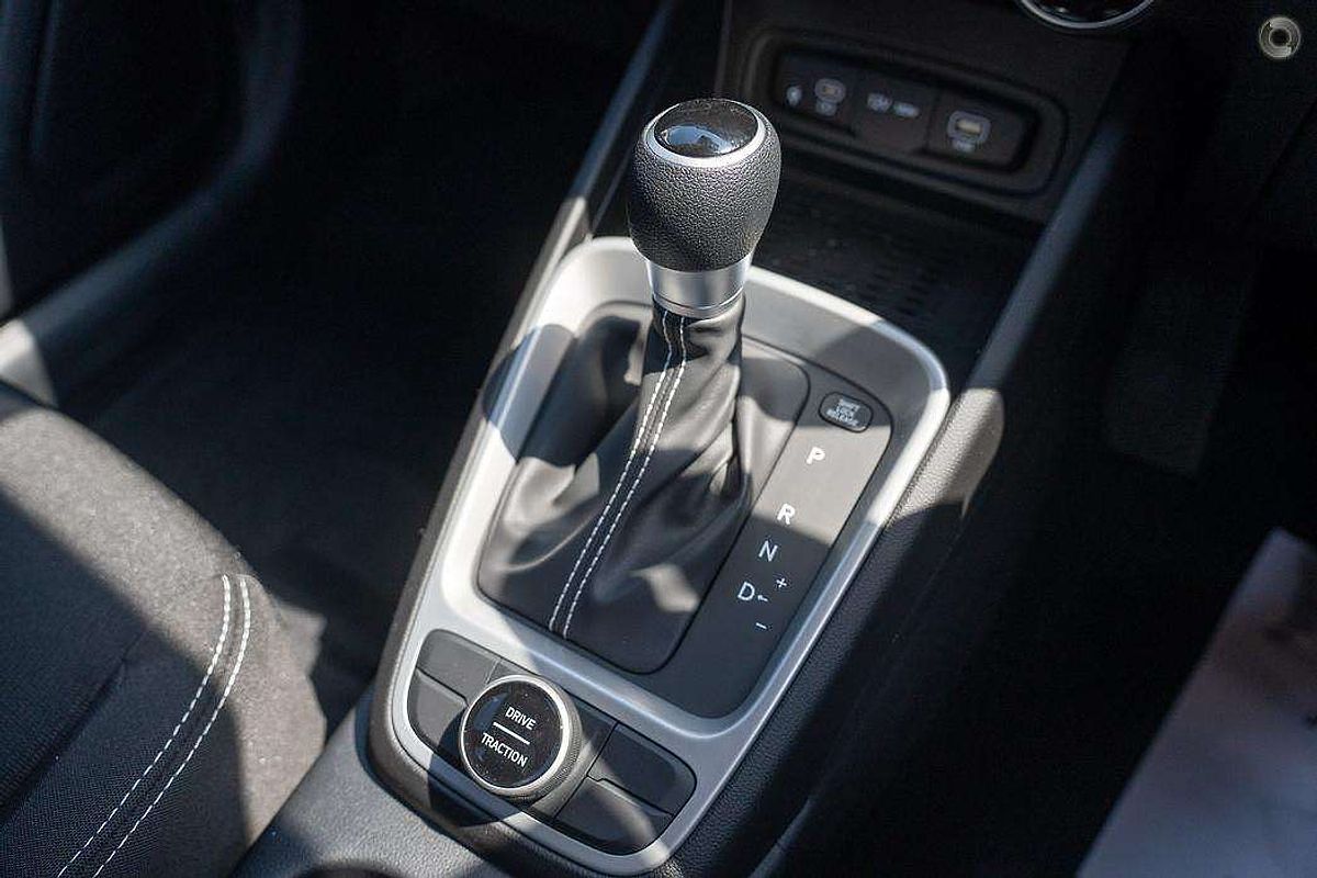 2025 Hyundai Venue (No Badge) QX.V5