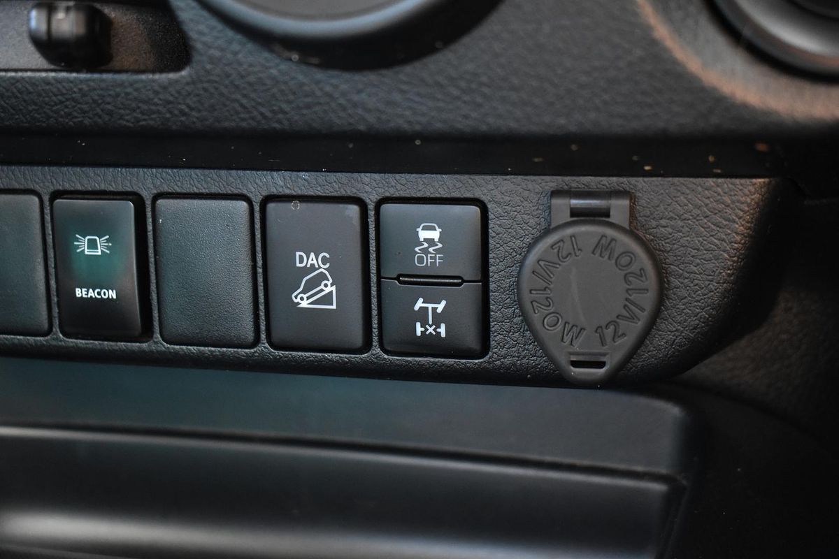 2022 Toyota Hilux SR GUN126R 4X4