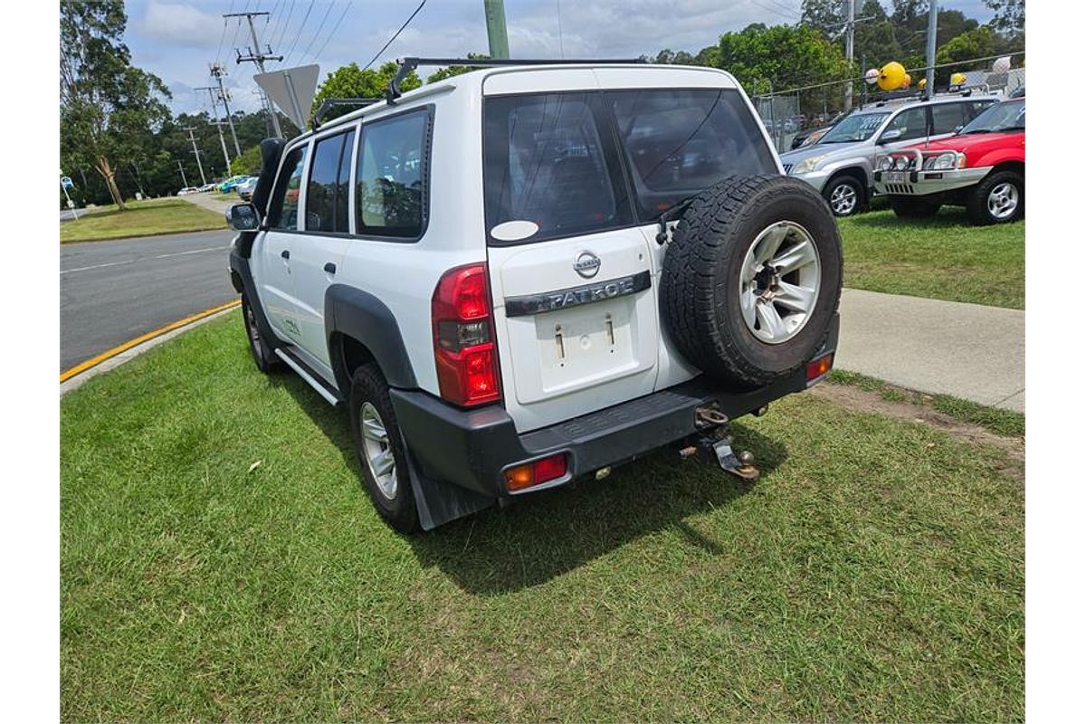 2007 Nissan Patrol DX GU 6