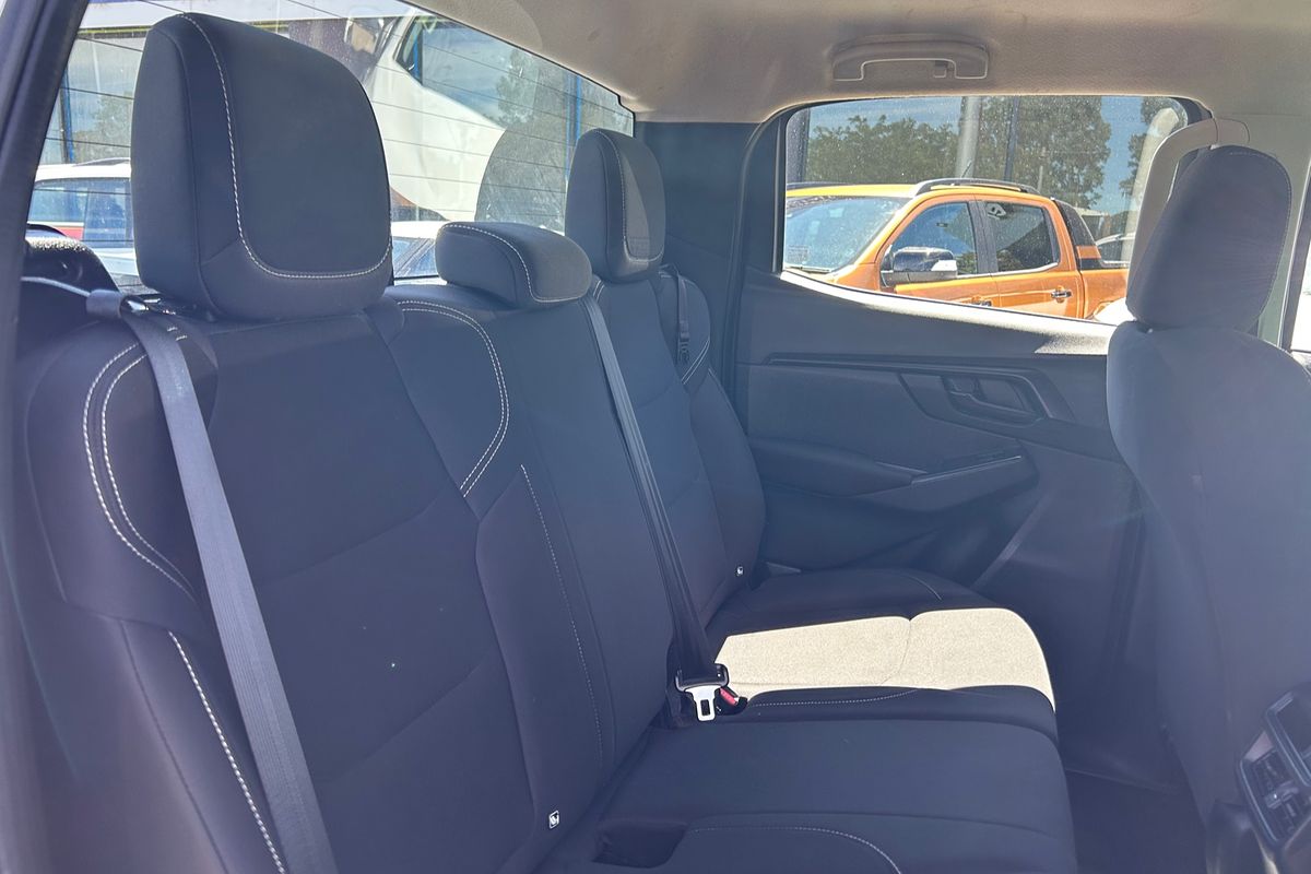 2023 Isuzu D-MAX SX 4X4