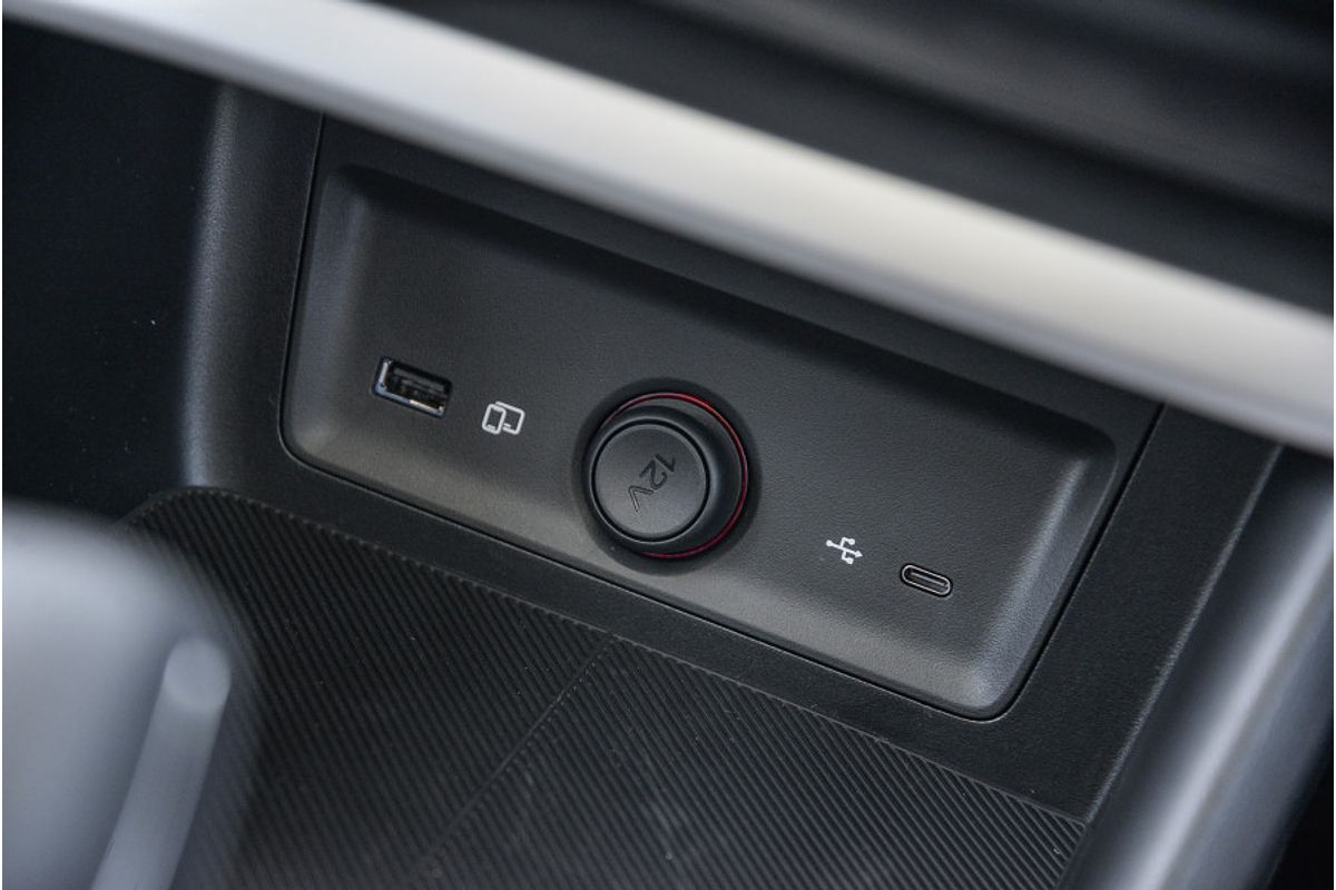 2025 MG ZS Essence ZS32