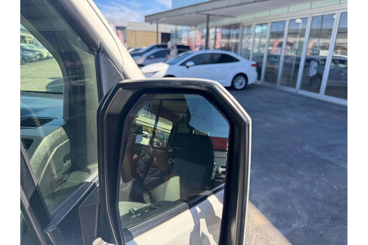 2021 Toyota Hiace GDH300R LWB