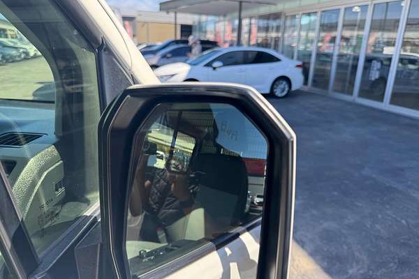2021 Toyota Hiace GDH300R LWB