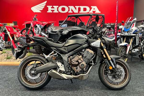 2025 Honda CB650R E-CLUTCH