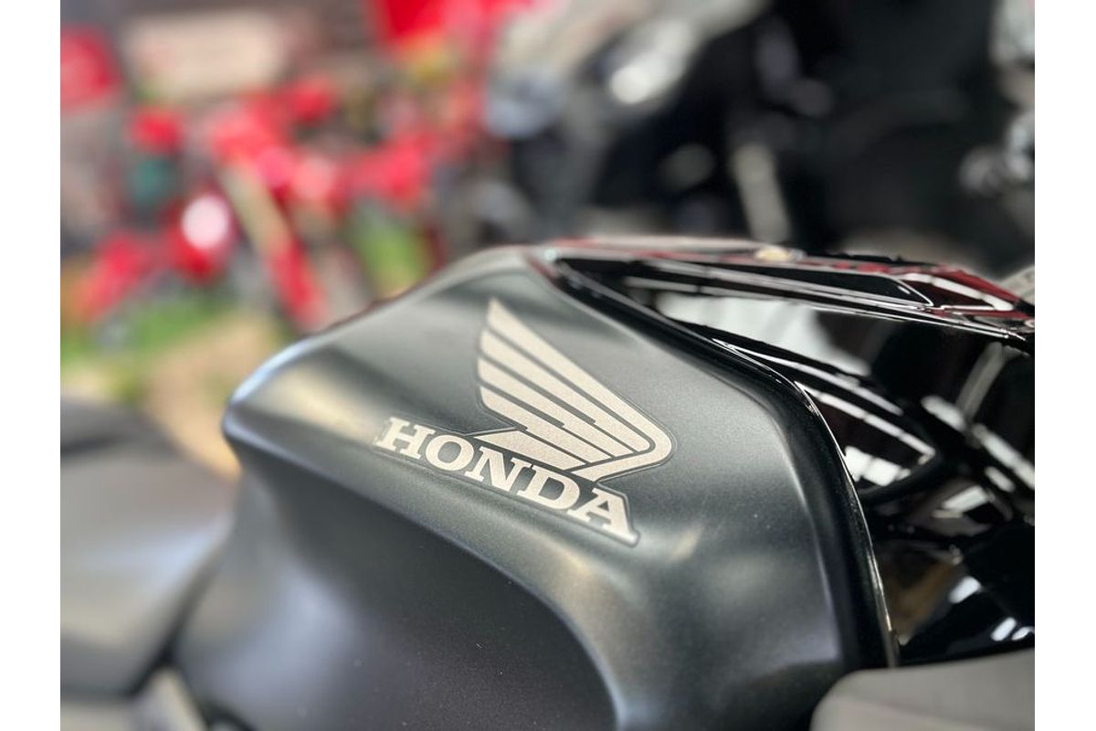 2025 Honda CB650R E-CLUTCH