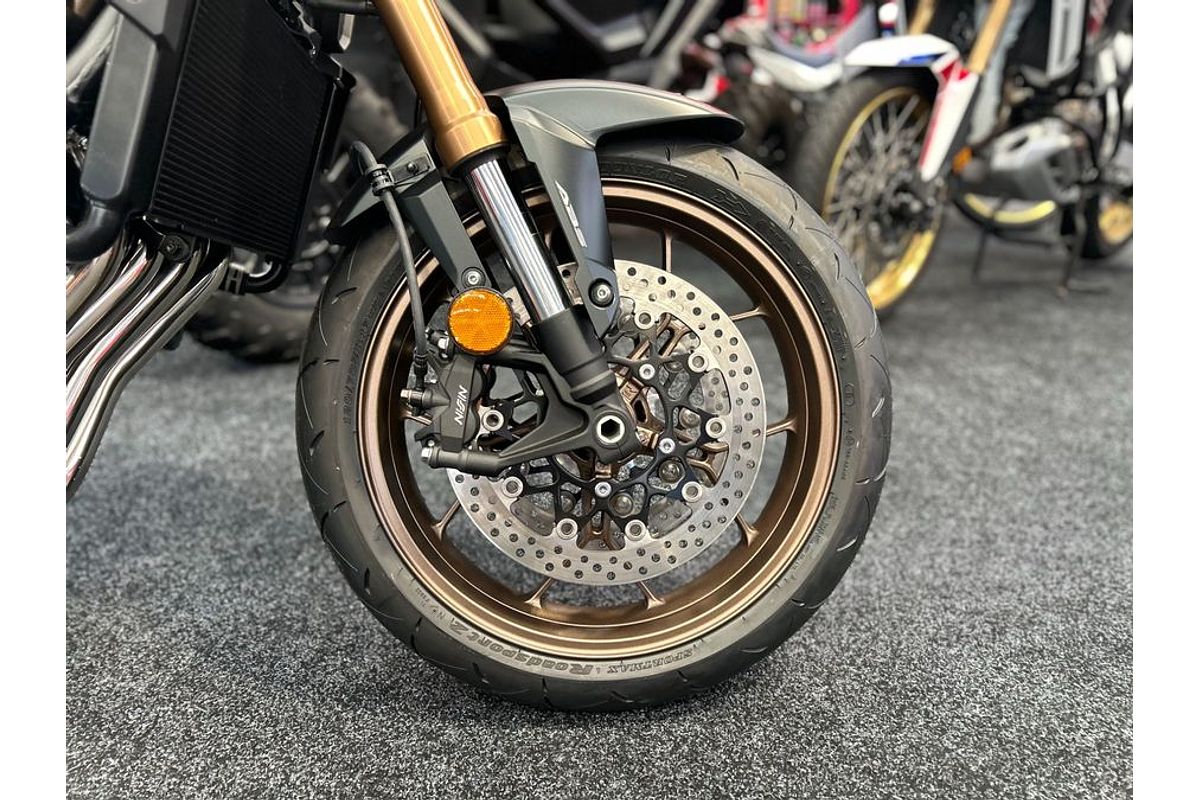 2025 Honda CB650R E-CLUTCH
