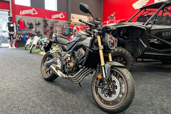 2025 Honda CB650R E-CLUTCH