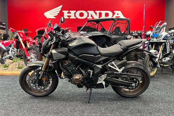 2025 Honda CB650R E-CLUTCH