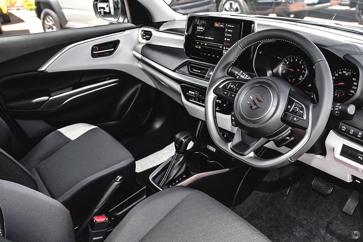 2024 Suzuki Swift Hybrid GLX UZ