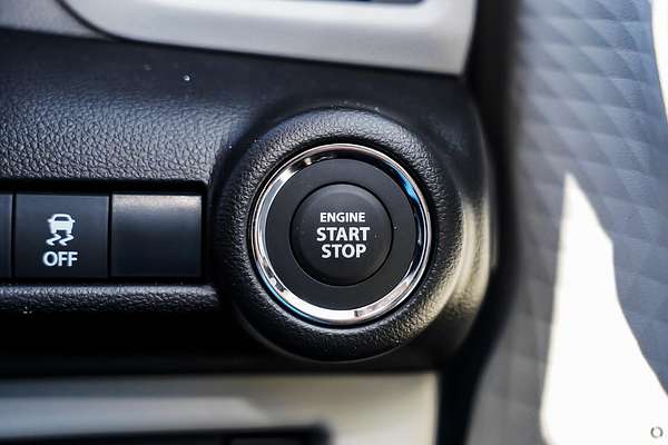 2024 Suzuki Swift Hybrid GLX UZ