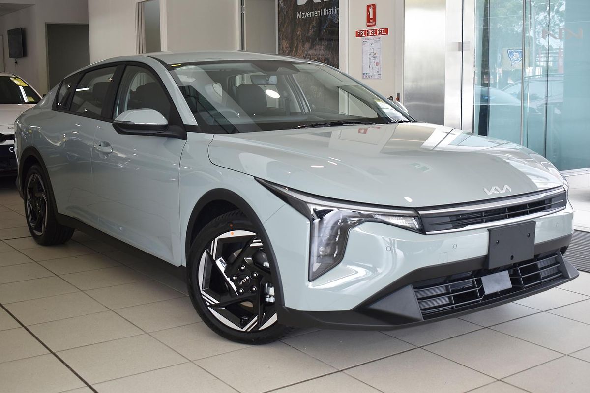 2025 Kia K4 Sport CL4m
