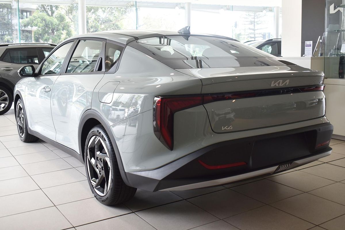 2025 Kia K4 Sport CL4m