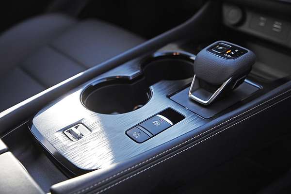 2024 Nissan X-TRAIL ST-L T33