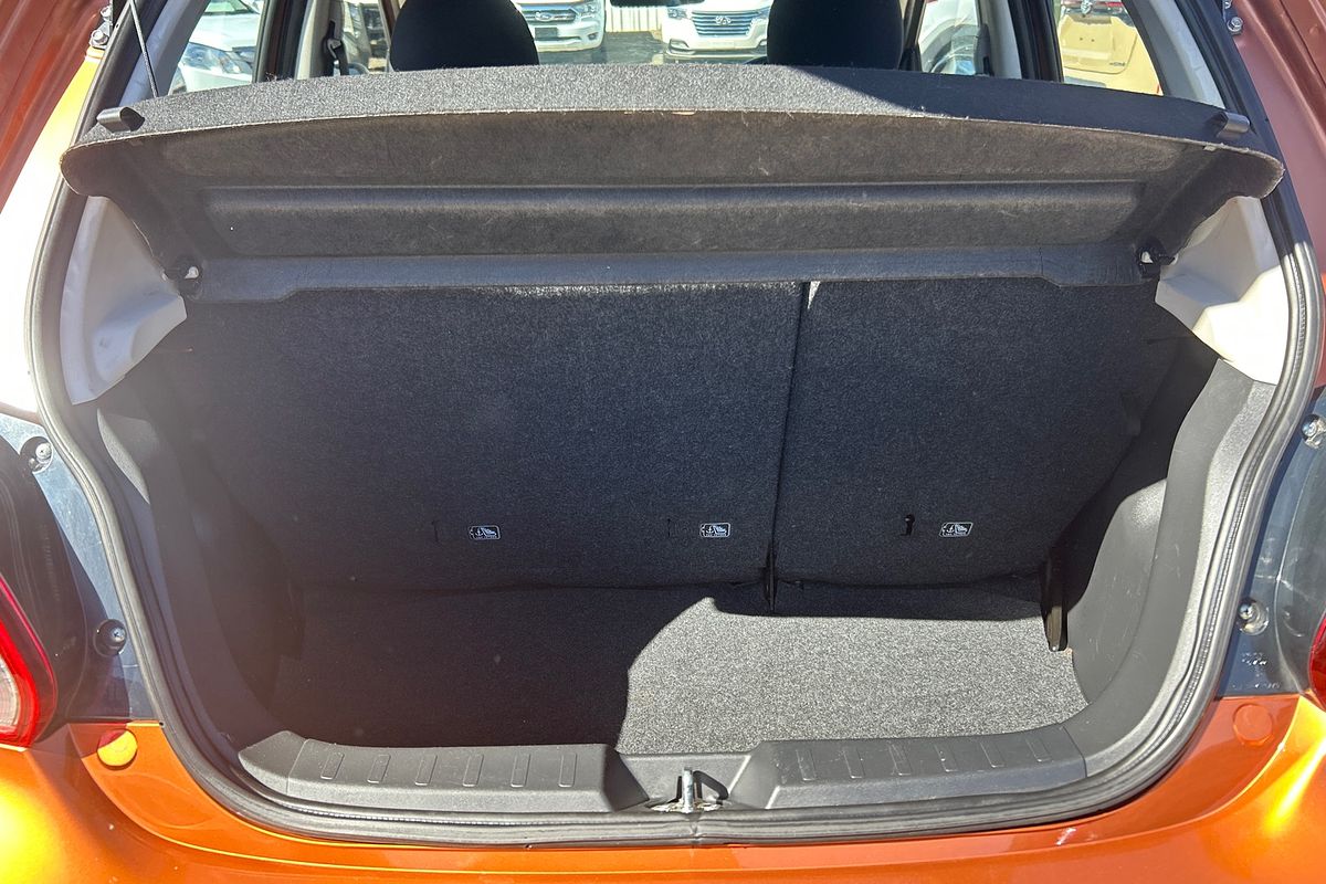 2016 Mitsubishi Mirage ES LA