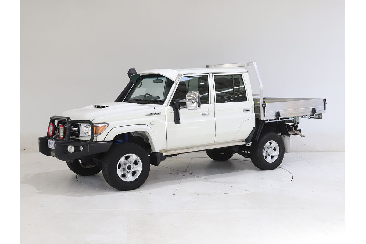LC Military GXL 4.5L T Diesel Manual Dual Cab Chassis 