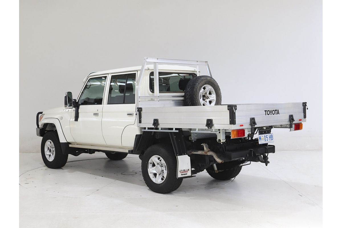 LC Military GXL 4.5L T Diesel Manual Dual Cab Chassis 
