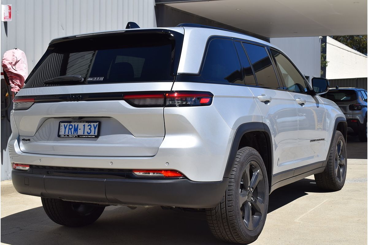2022 Jeep Grand Cherokee Night Eagle WL