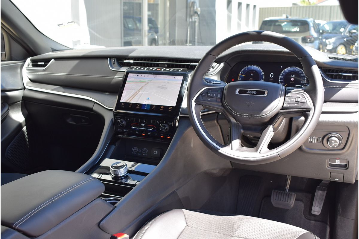 2022 Jeep Grand Cherokee Night Eagle WL