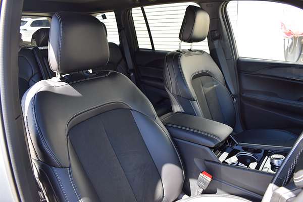 2022 Jeep Grand Cherokee Night Eagle WL